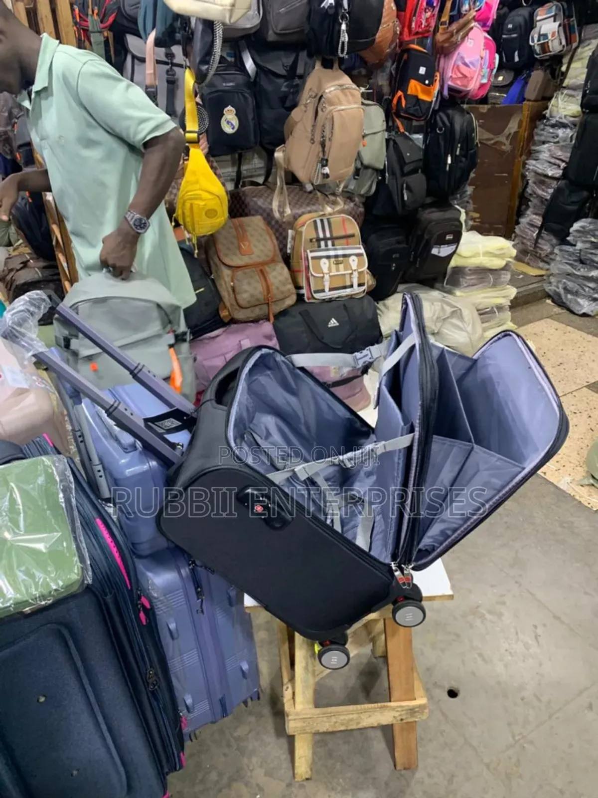 Carbin Crew Bags