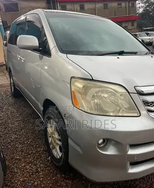 Toyota Noah 2007 Silver