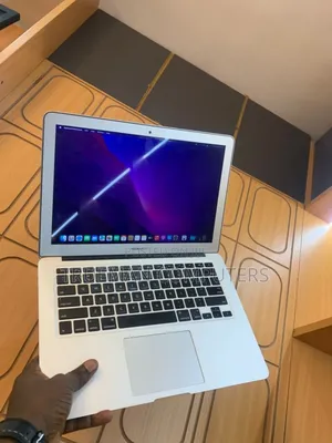 Laptop Apple MacBook Air 8GB Intel Core i5 SSD 256GB