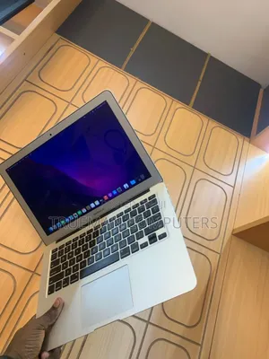 Laptop Apple MacBook Air 8GB Intel Core i5 SSD 256GB