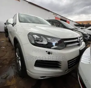 Volkswagen Touareg 2012 White