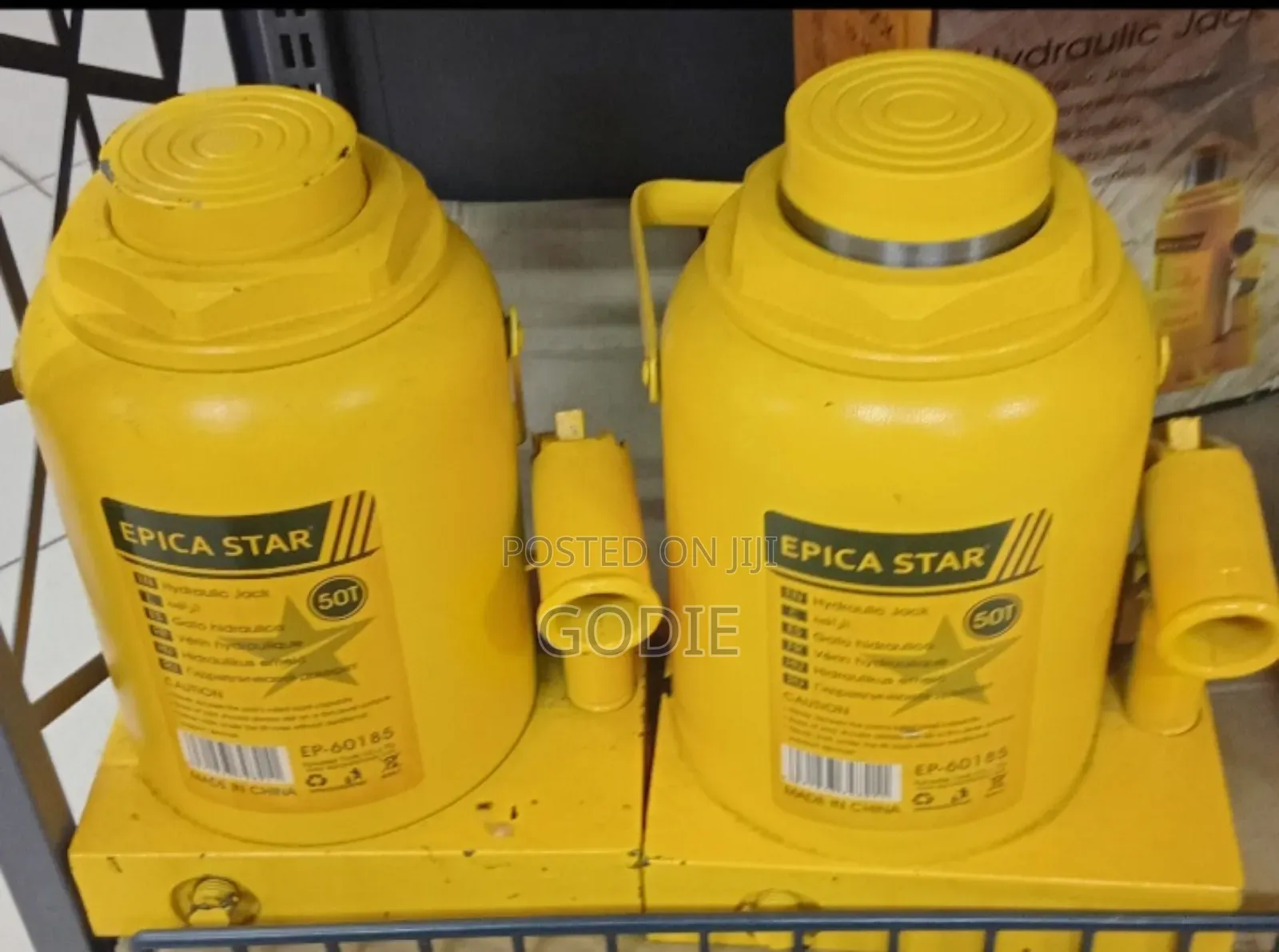 Epica Star 50-Ton Hydraulic Bottle Jacks.