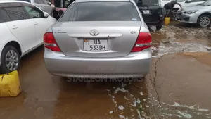 Toyota Axio 2010 Silver