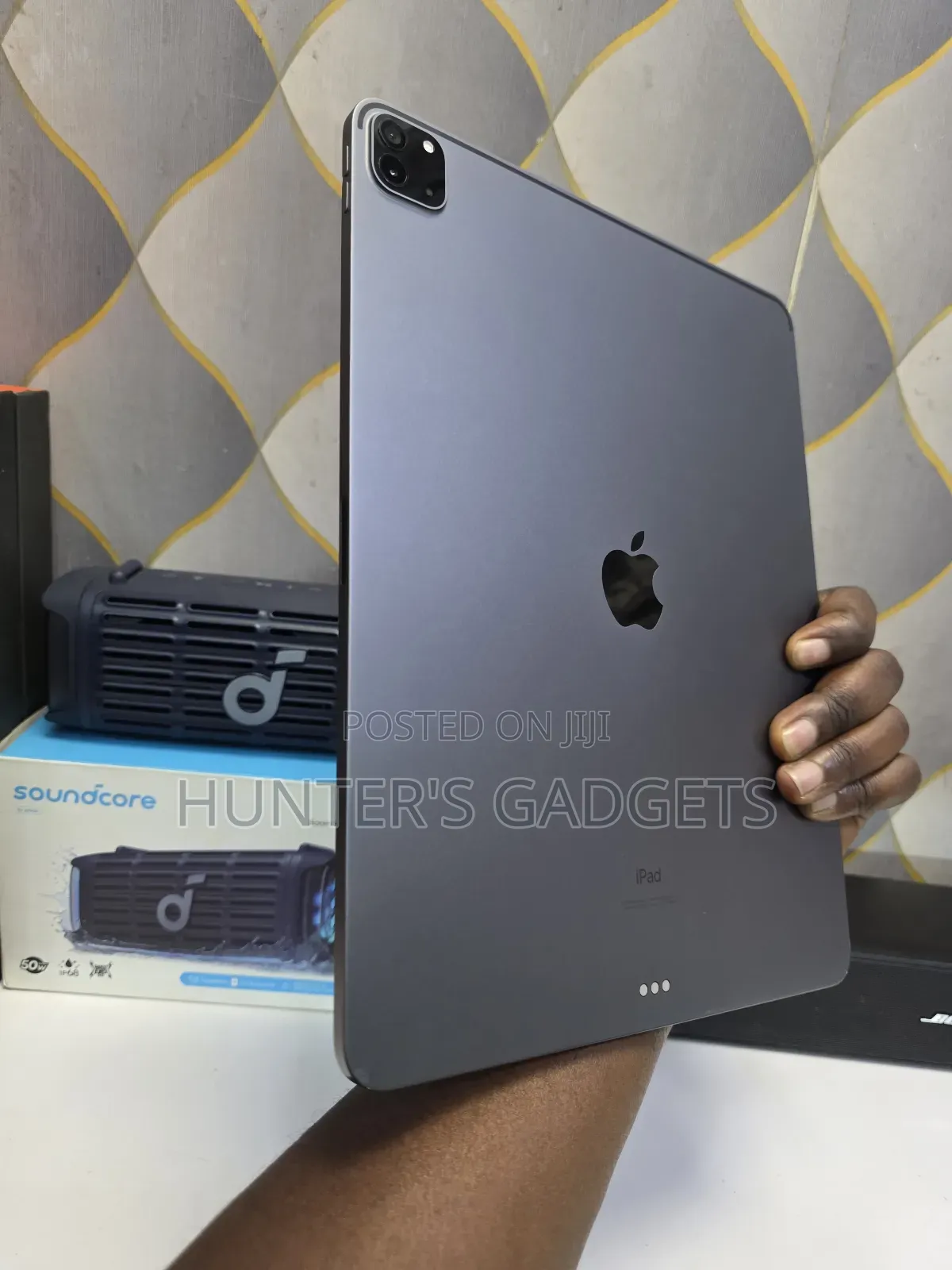 Apple iPad Pro 12.9 (2022) 256 GB Gray