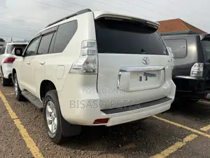 Toyota Land Cruiser Prado 2.7 i 2012 White
