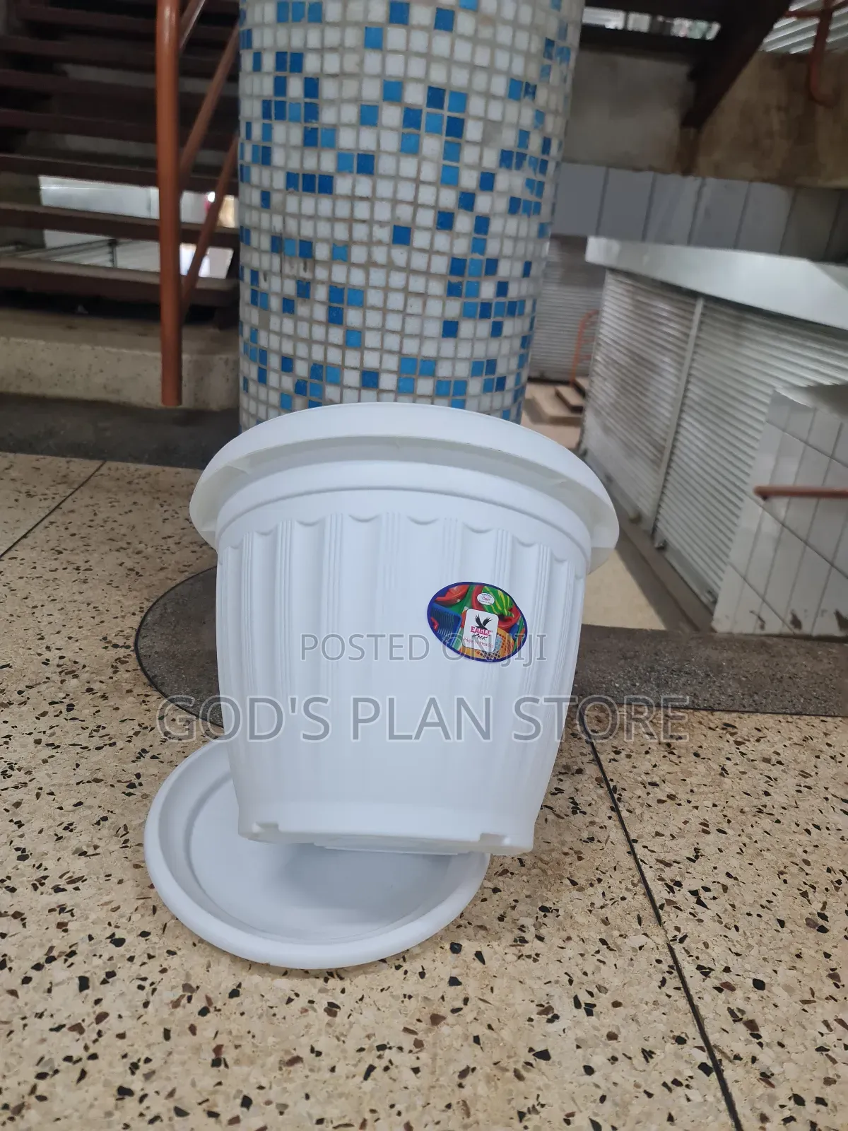 Rounded Plastic Flower Pots Rounded Plastic Flower Pots