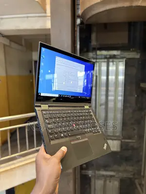 Laptop Lenovo ThinkPad X380 Yoga 8GB Intel Core i5 SSD 256GB