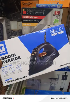 Geepas Steam Iron. Non Stick Steam Iron Geepas Brand