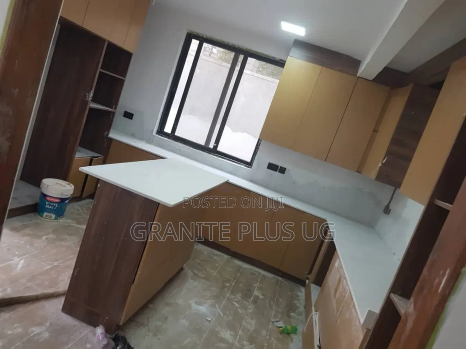 White Kitchen Top