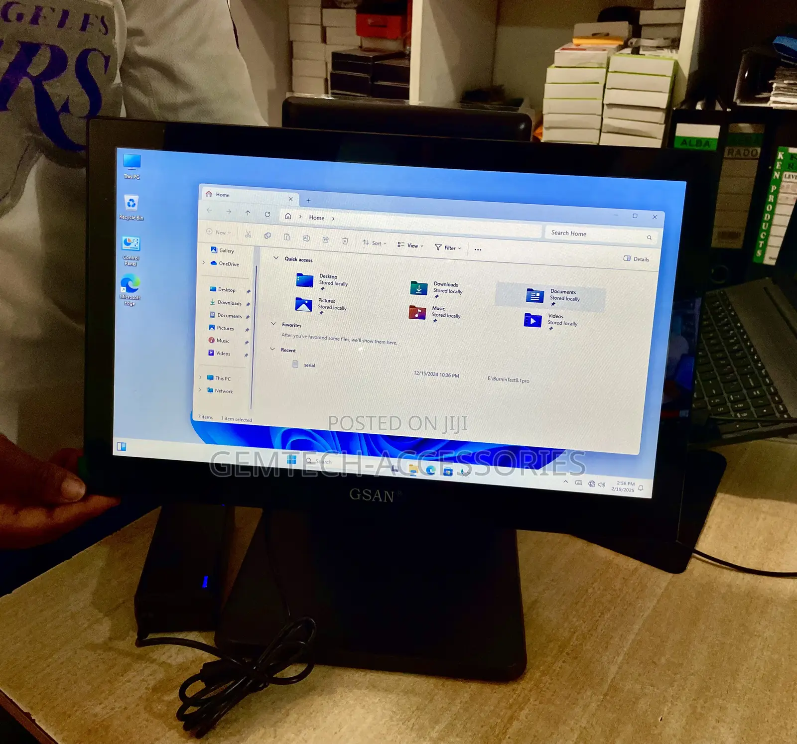 Gsan Pos System T3, Intel I5 Gen.5,8gb Ram,15.6" Touch, 128 Ssd,