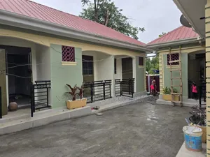 5bdrm House in Nansana Heights, Central Division for sale