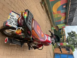Bajaj CT 125X 2023 Red