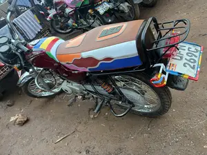 Bajaj Boxer 100 2023 Red