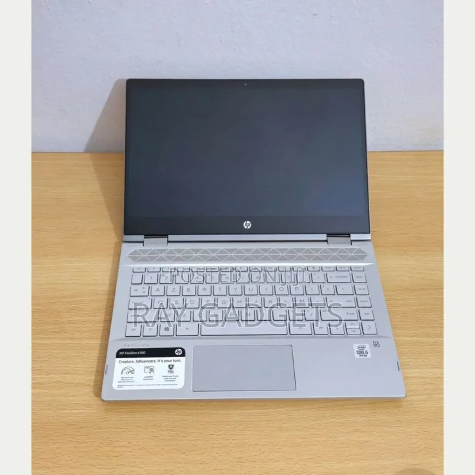 New Laptop HP Pavilion 14-ce3064st 8GB Intel Core i7 SSD 256GB
