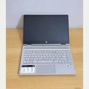 New Laptop HP Pavilion 14-ce3064st 8GB Intel Core i7 SSD 256GB
