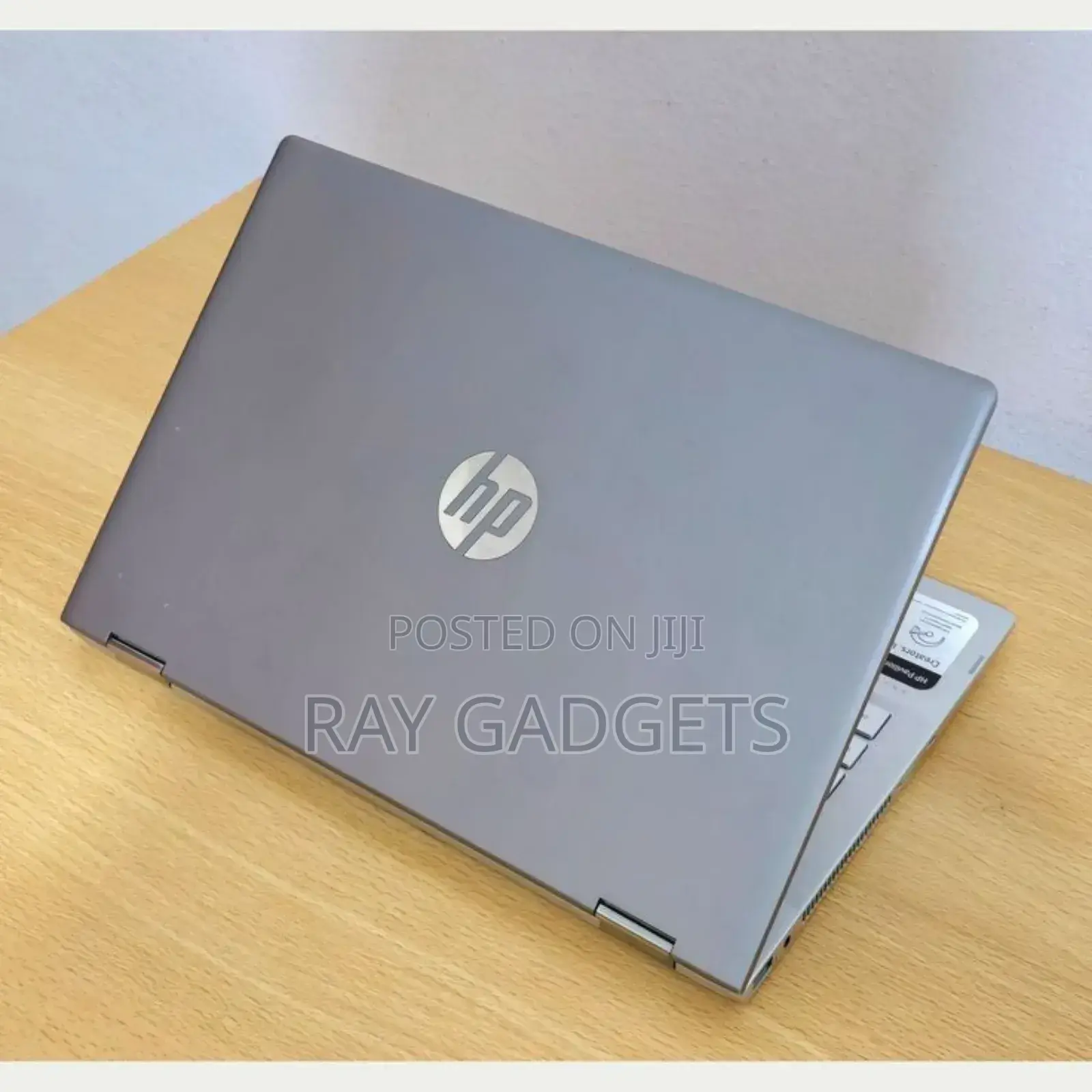 New Laptop HP Pavilion 14-ce3064st 8GB Intel Core i7 SSD 256GB