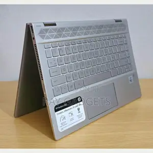 New Laptop HP Pavilion 14-ce3064st 8GB Intel Core i7 SSD 256GB