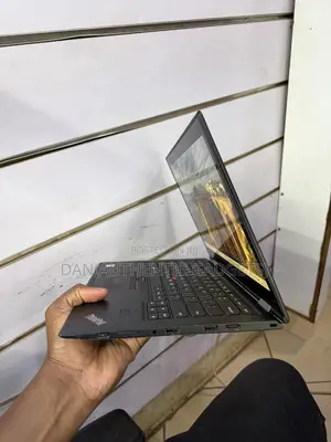 Laptop Lenovo Thinkpad X1 Yoga 8GB Intel Core i5 SSD 256GB