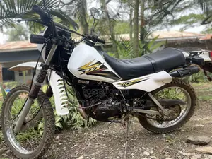 Yamaha DT125 2017 White