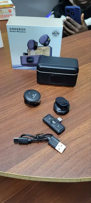 Wireless Microphone Q8