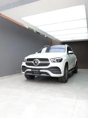 Mercedes-Benz GLE-Class GLE 400d 4MATIC 2019 White