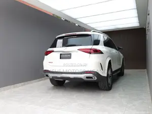 Mercedes-Benz GLE-Class GLE 400d 4MATIC 2019 White