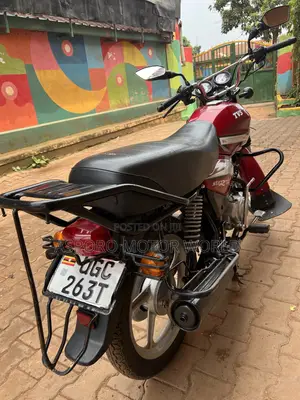 TVS HLX 125 2024 Red