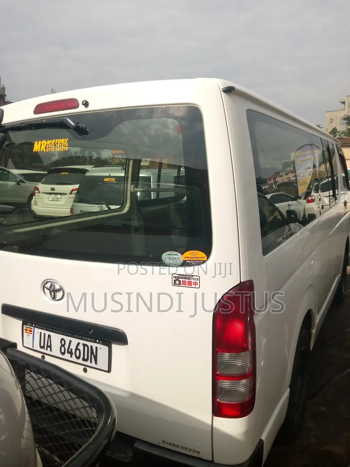 Toyota HiAce 2012 White