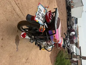Bajaj Boxer 100 2023 Red