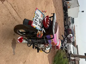 Bajaj Boxer 100 2023 Red