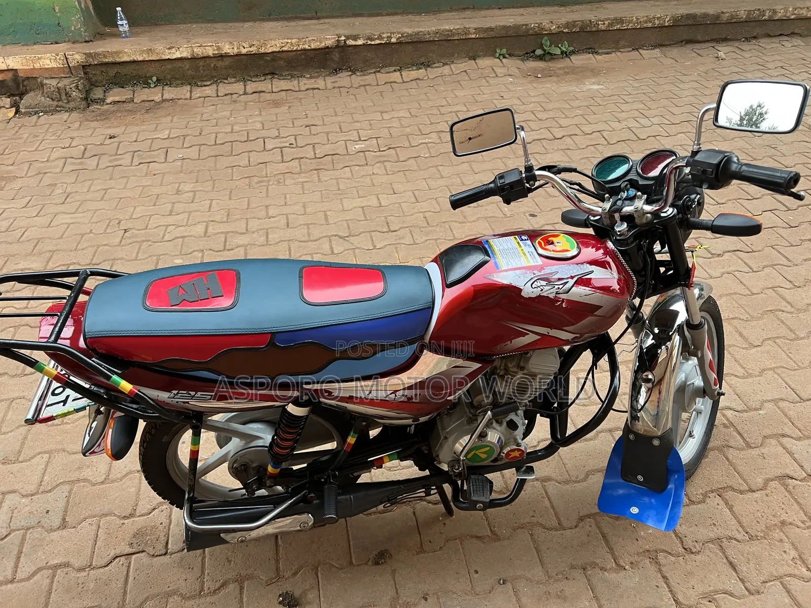 Bajaj CT 125X 2023 Red
