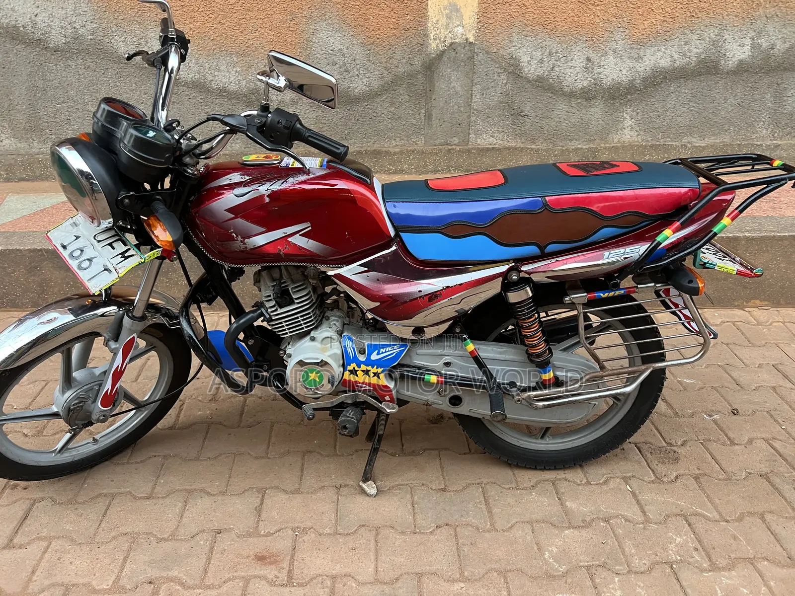 Bajaj CT 125X 2023 Red