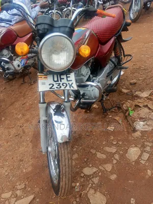 Bajaj Boxer 100 2023 Red