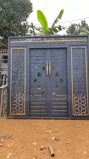 Sliding Metallic Doors