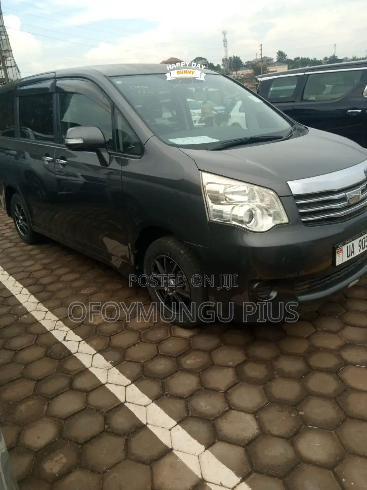 Toyota Noah 2011 Gray