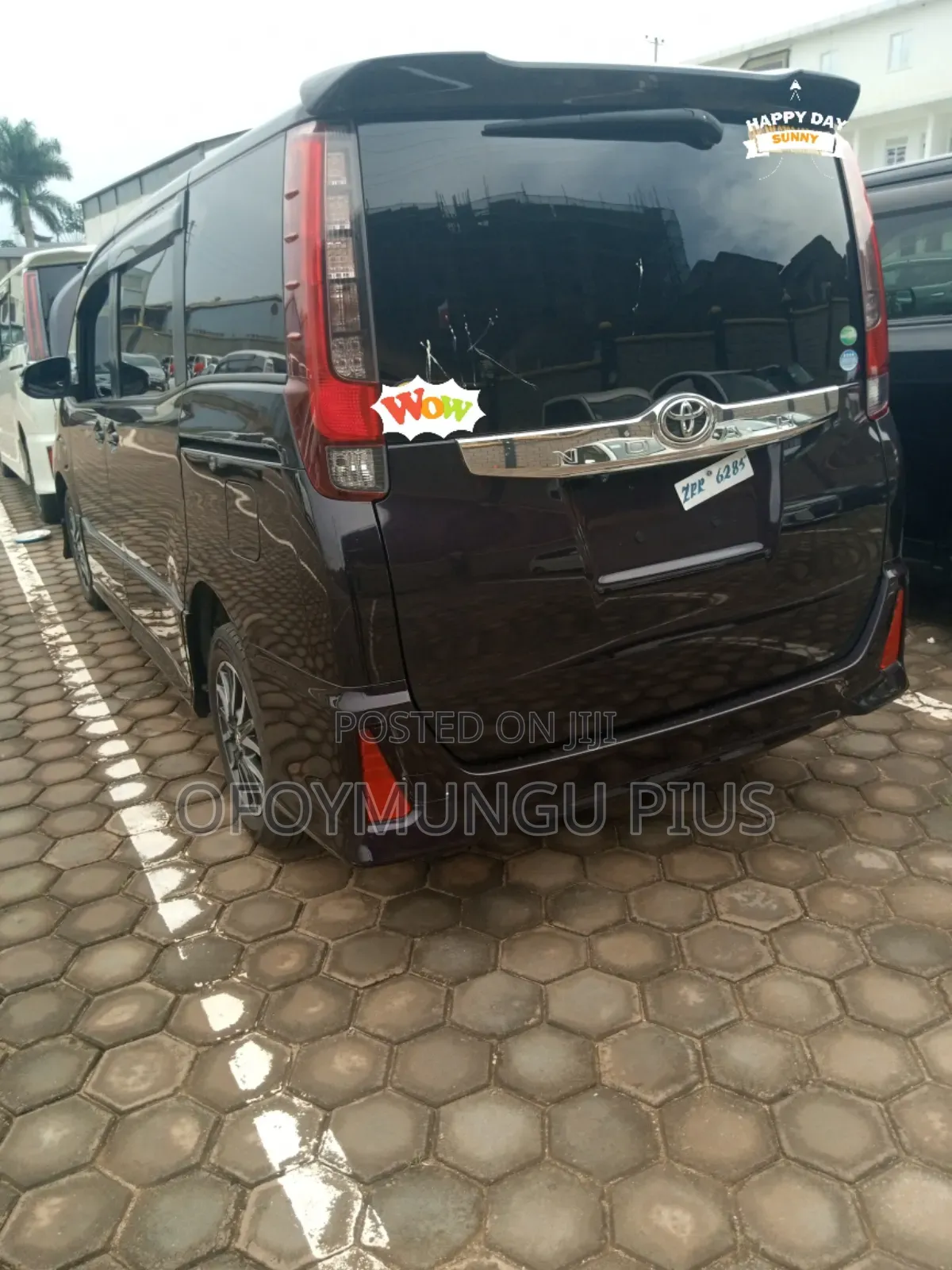 Toyota Noah 2014 Black