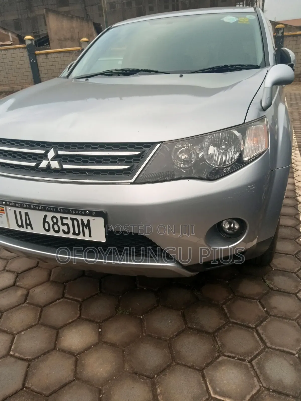 Mitsubishi Outlander 2012 Silver