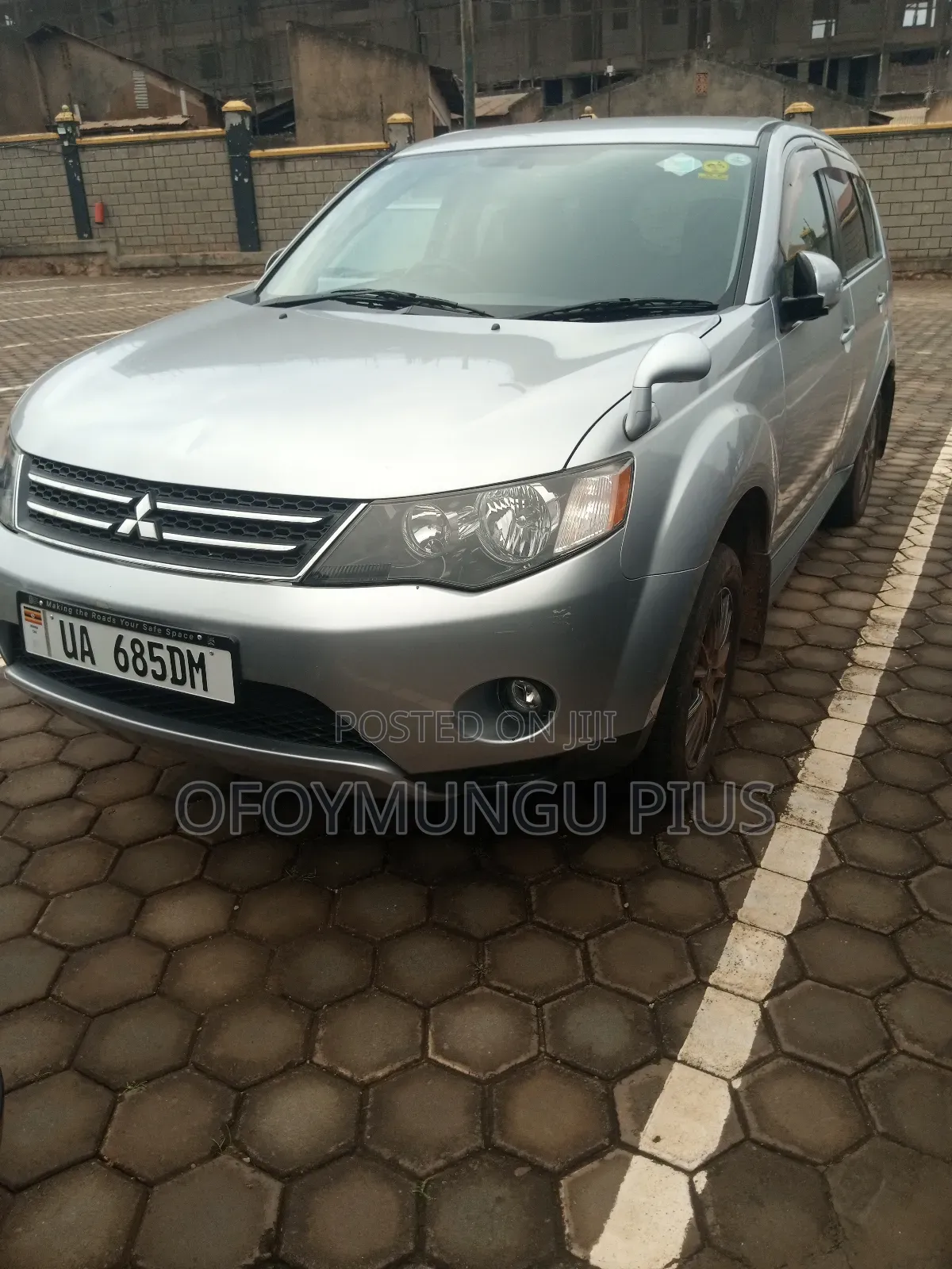 Mitsubishi Outlander 2012 Silver