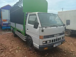 Isuzu Long Kalabaya