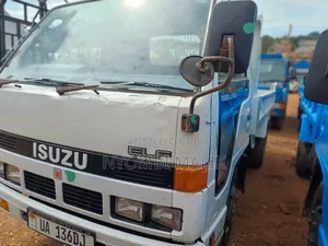 Isuzu Four Light Tipper