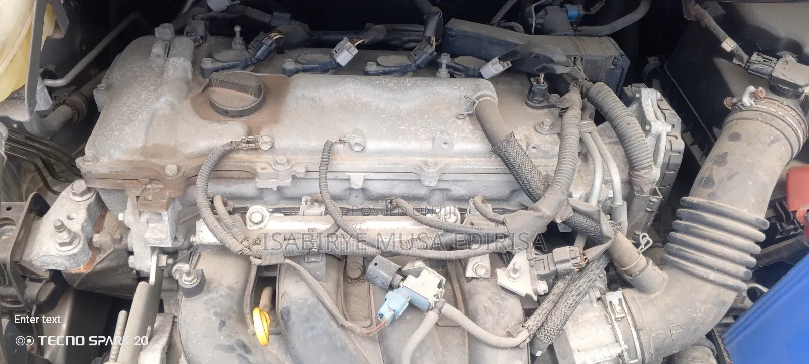 Toyota Noah 2.0 143hp FWD (8 Seater) 2012 Silver
