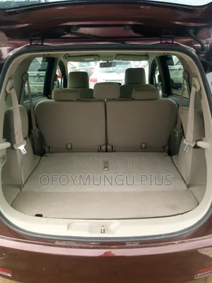 Toyota Passo Sette 2011 Maroon