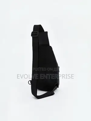 Men’S Premium Chest Bag