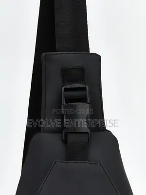 Men’S Premium Chest Bag