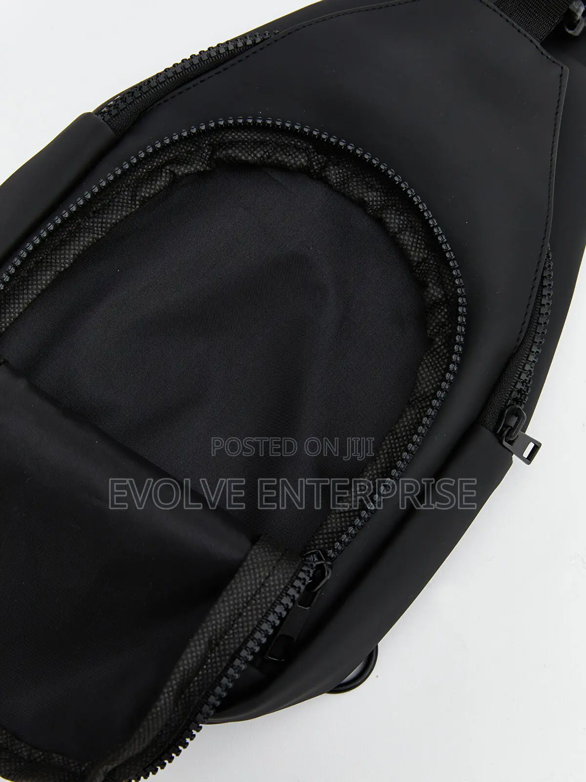 Men’S Premium Chest Bag