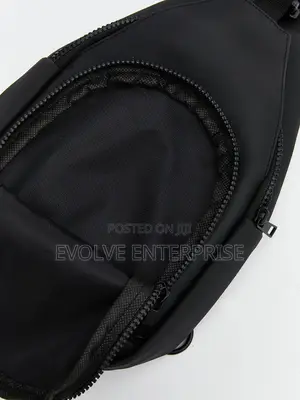 Men’S Premium Chest Bag