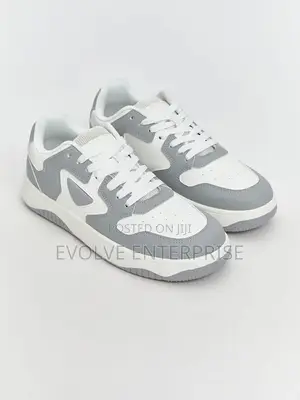 Lace-Up Men's Sneakers Grey and White