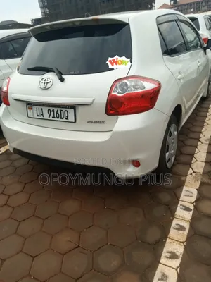 Toyota Auris 2011 White