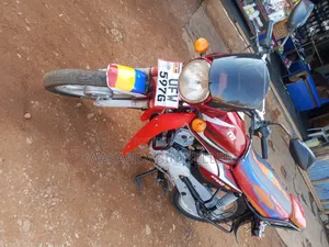TVS HLX 125 2023 Red