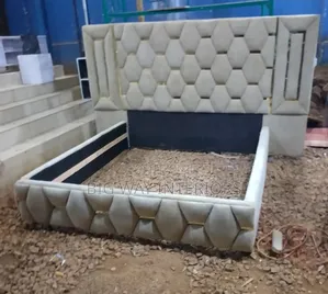 Cream Geometric Bed Five by Six